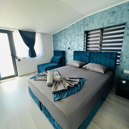 Golden Star Residences Констанца Екстериор снимка